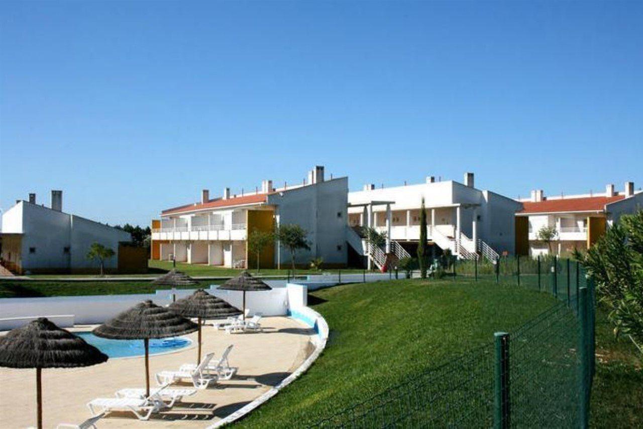 Aldeamento Turistico De Palmela Hotel Cajados Exterior photo