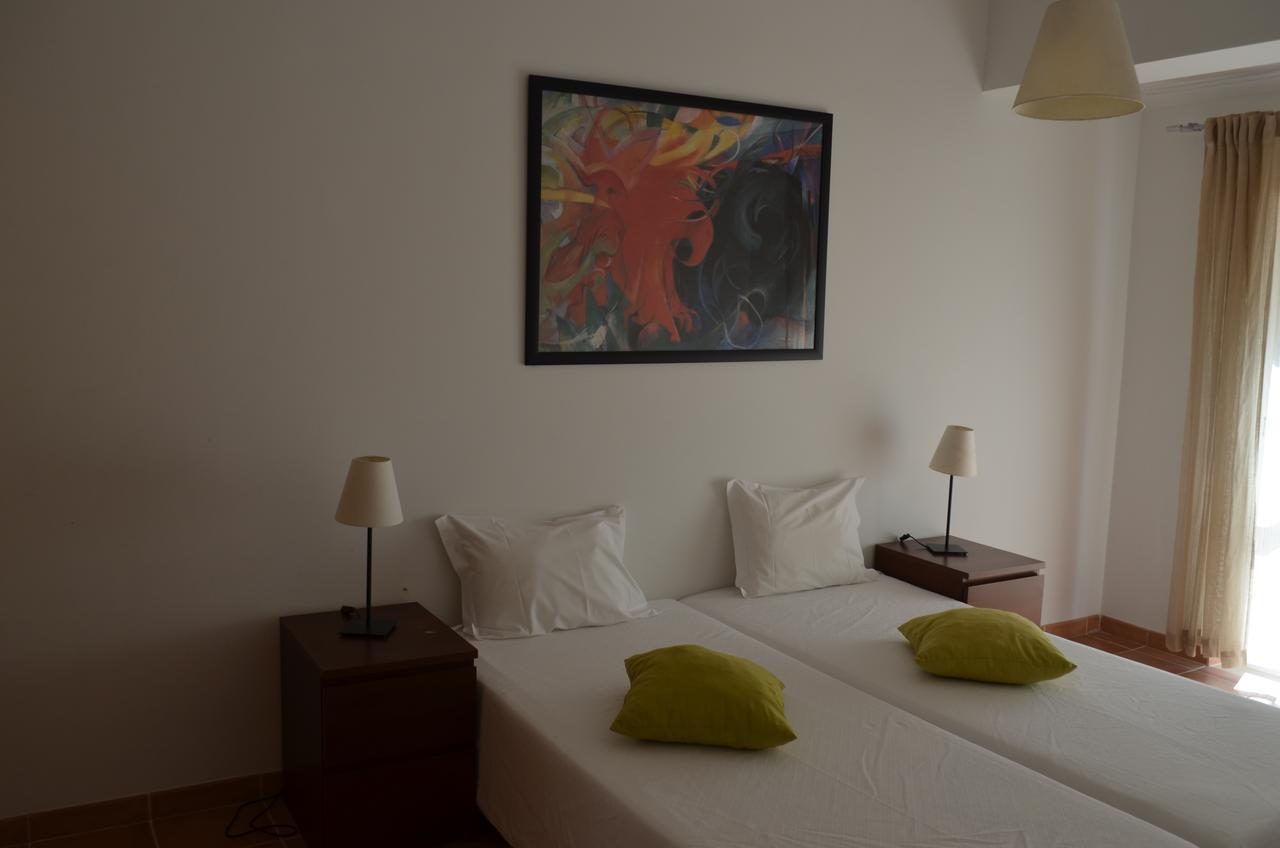 Aldeamento Turistico De Palmela Hotel Cajados Room photo